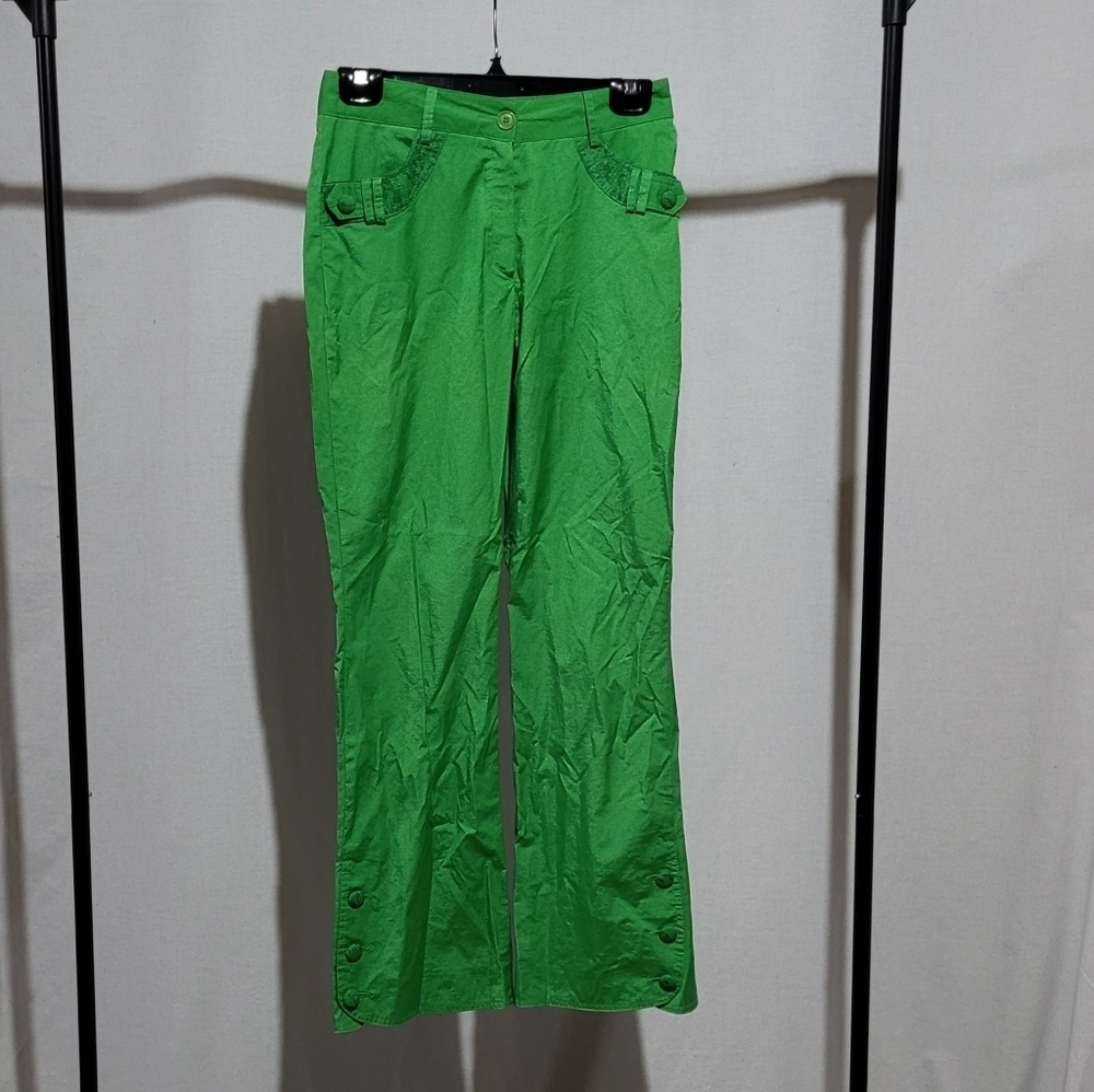 Cropped Button-Hem Pants in Bright Green